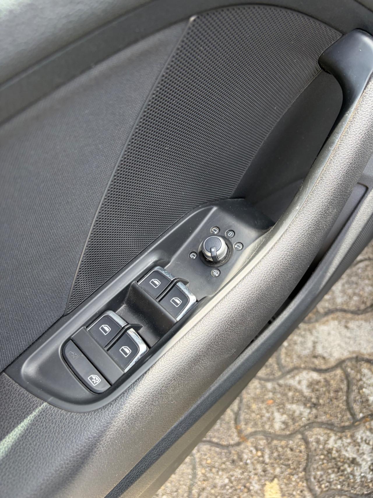 Audi A3 Sedan 2.0 TDI clean diesel Ambition