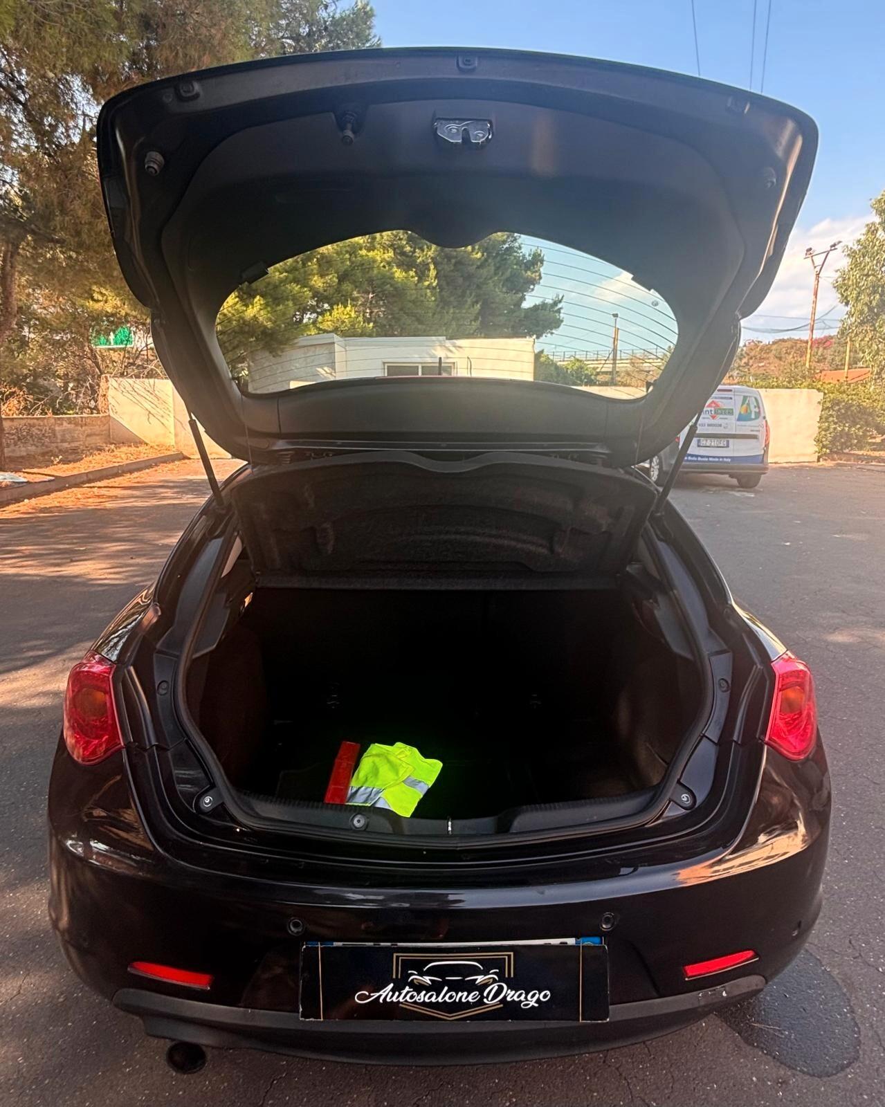 Alfa Romeo Giulietta 1.6 JTDm-2 105 CV Exclusive