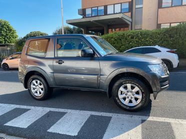 Mitsubishi Pajero 3.2 DI-D 16V aut. 3p. Intense DPF