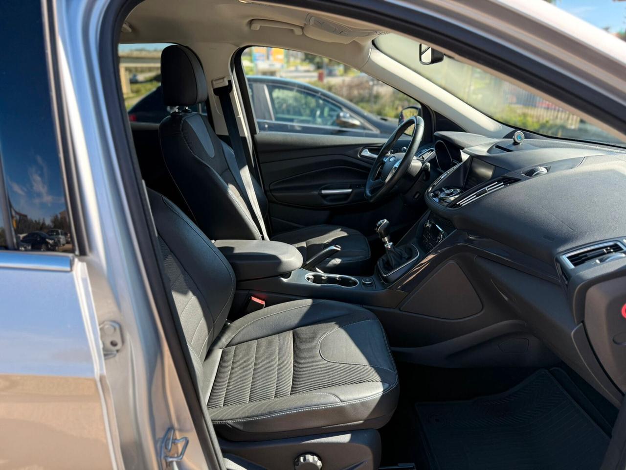 Ford Kuga 2.0 TDCI 120 CV S&S 2WD Titanium