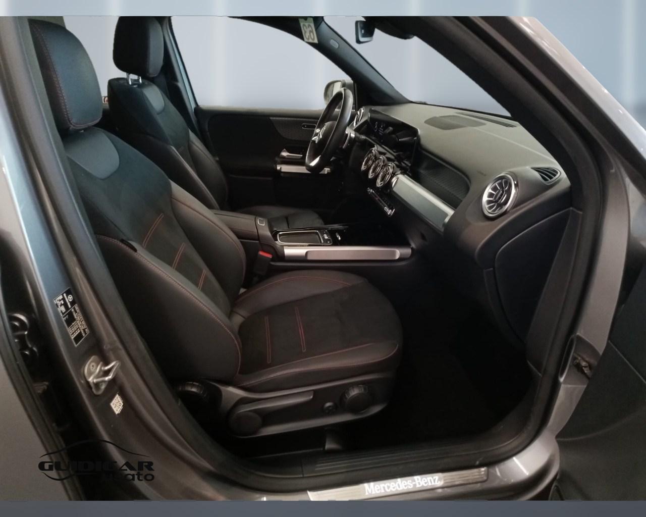 Mercedes-Benz GLB - X247 2023 - GLB 200 d AMG Line Premium auto