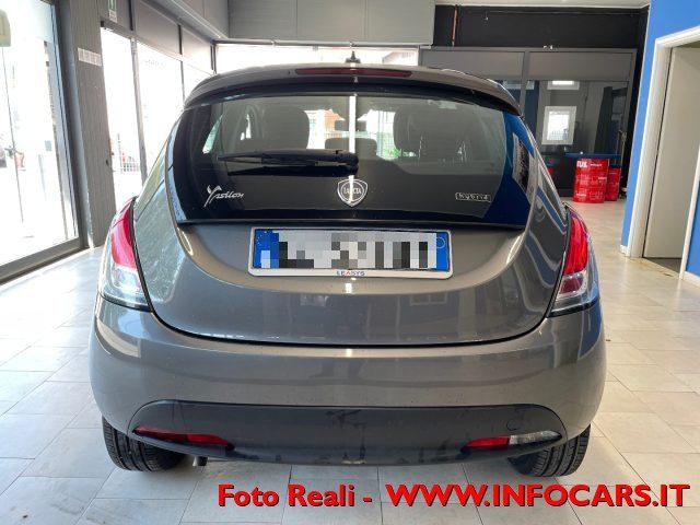 LANCIA Ypsilon 1.0 FireFly 5 porte S&S Hybrid Silver PROMO !