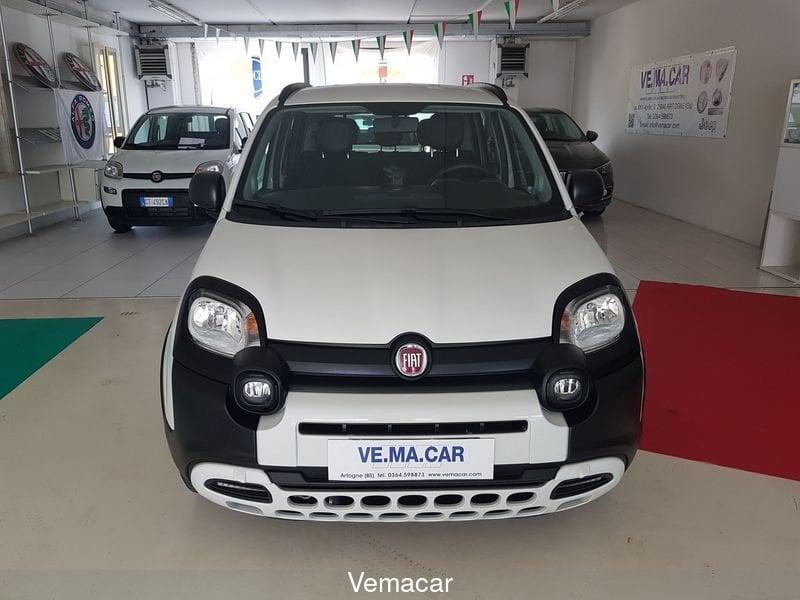 FIAT Panda 1.0 FireFly S&S Hybrid City Cross, ok neopatentati solo 27mila km