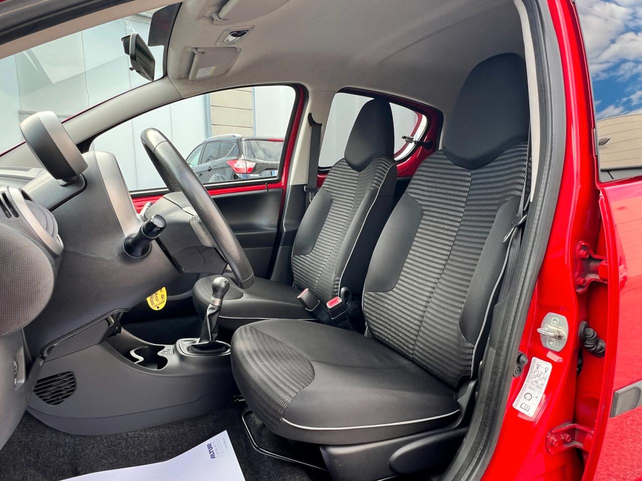 Peugeot 107 1.0 68CV 5p. Superga