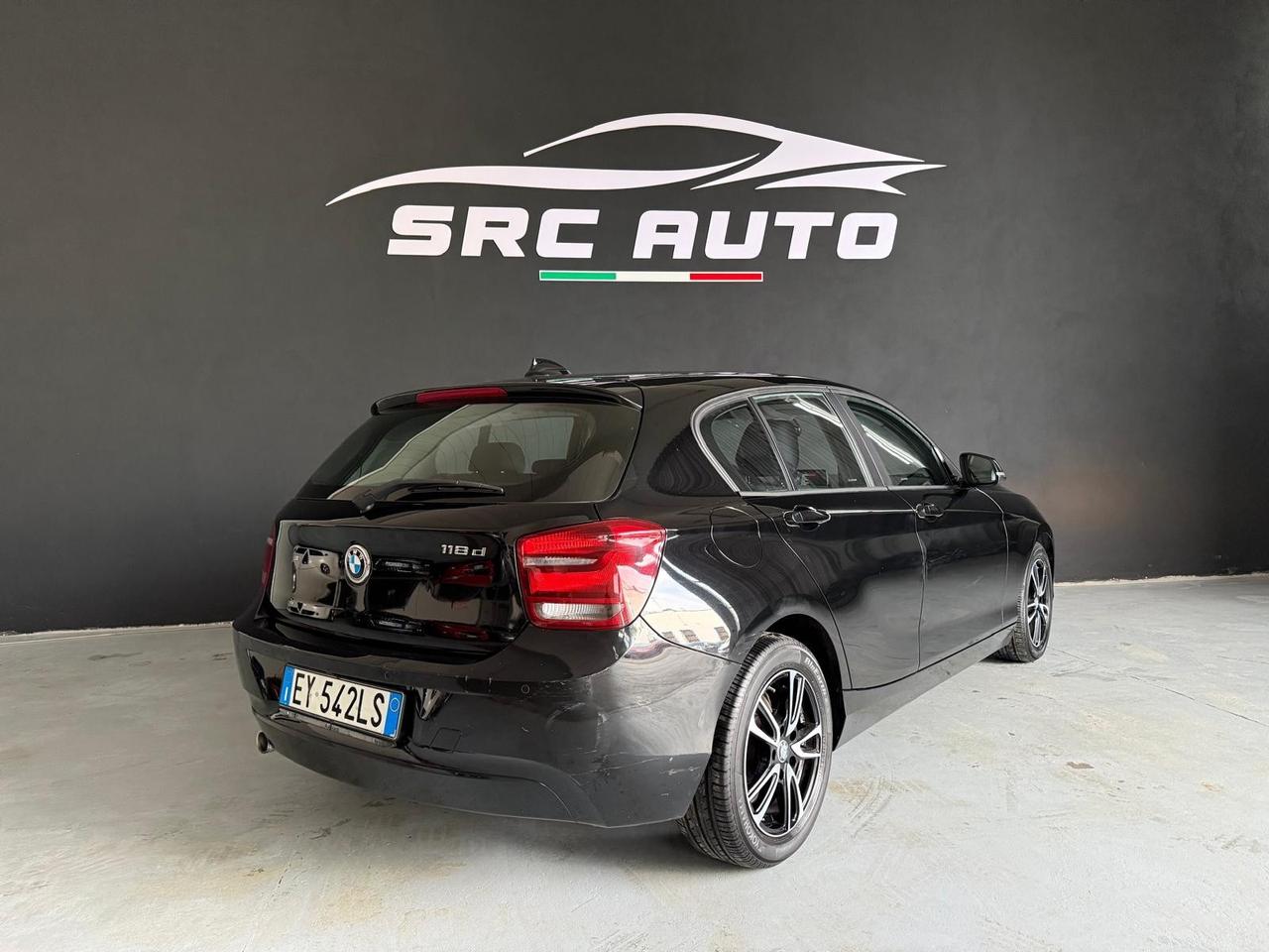 Bmw 118 118d 5p. Unique