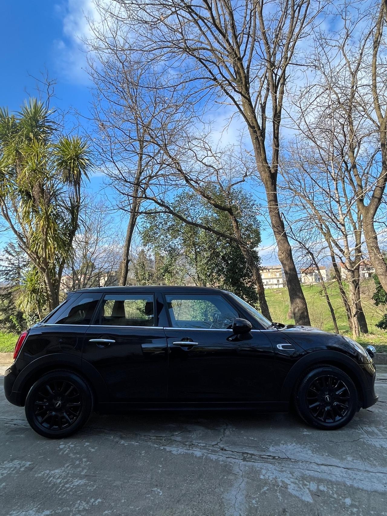 Mini One D 1.5 TOTAL BLACK OCCASIONE 5p