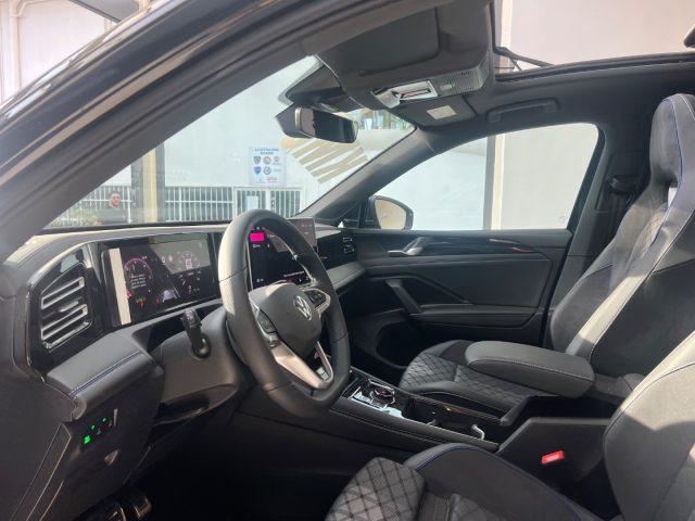 VOLKSWAGEN Tiguan 2.0 TDI 150 CV DSG R-Line Plus da ?519,00 mensili