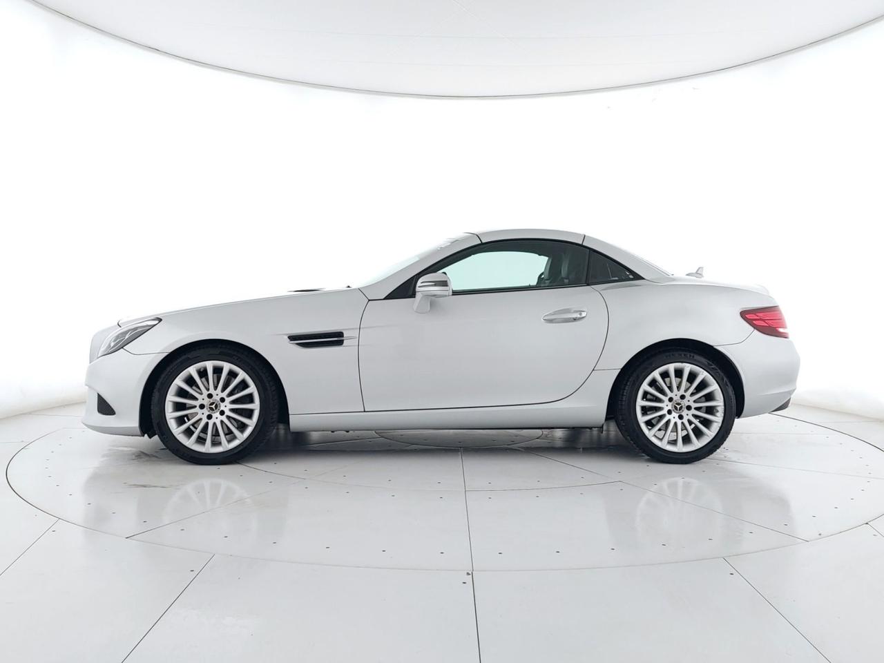 Mercedes-Benz SLC 200 Sport auto CAMERA+LED+C17"