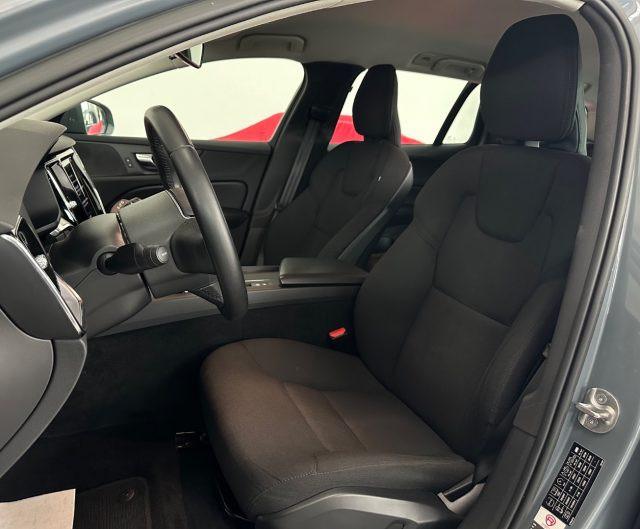 VOLVO V60 B4 (d) Geartronic Momentum Business