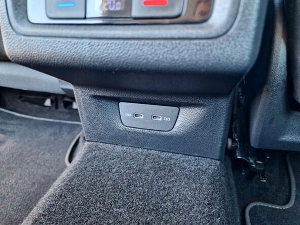 Volkswagen Golf 2.0 TDI 150 CV DSG SCR Style