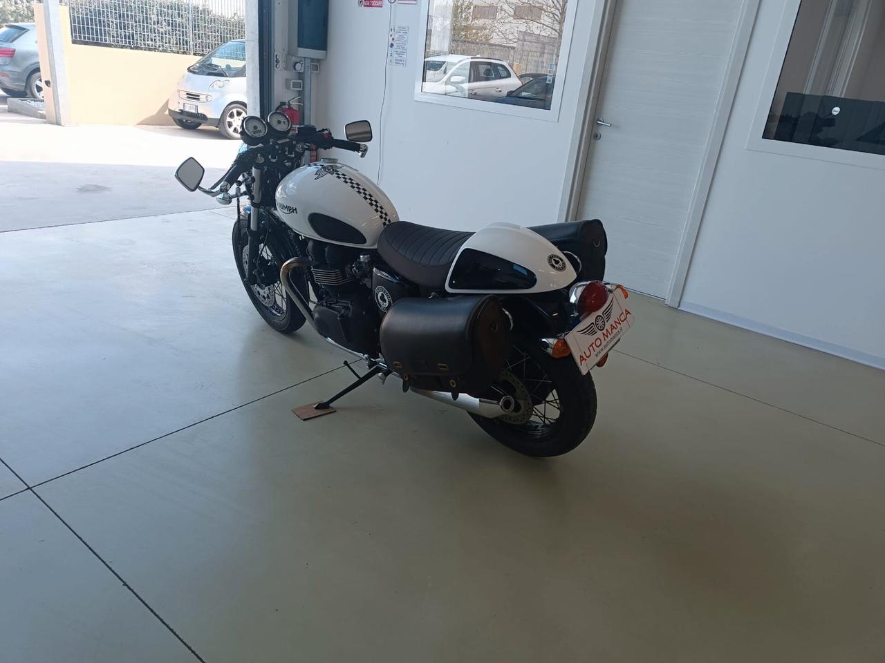 Triumph Thruxton Ace 900