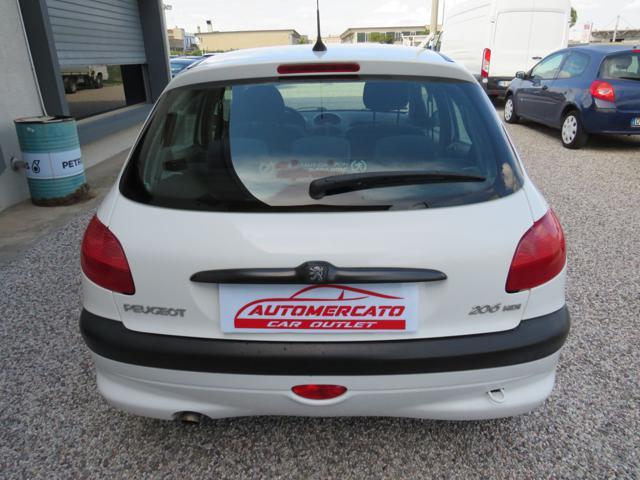 PEUGEOT 206 2.0 HDi 5p. XT