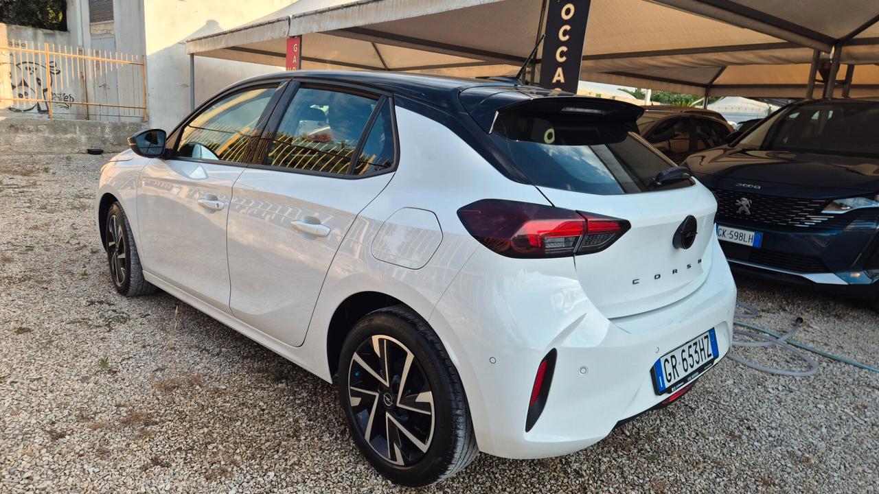 Opel Corsa 1.2 Design & Tech
