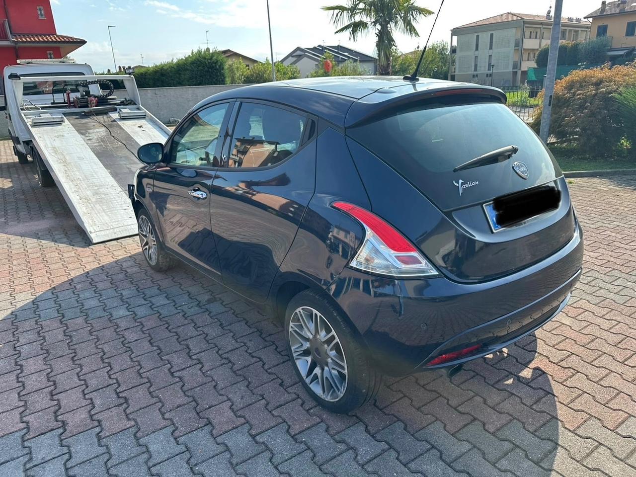 Lancia Ypsilon 0.9 TwinAir 85 CV 5 porte S&S DFN Platinum