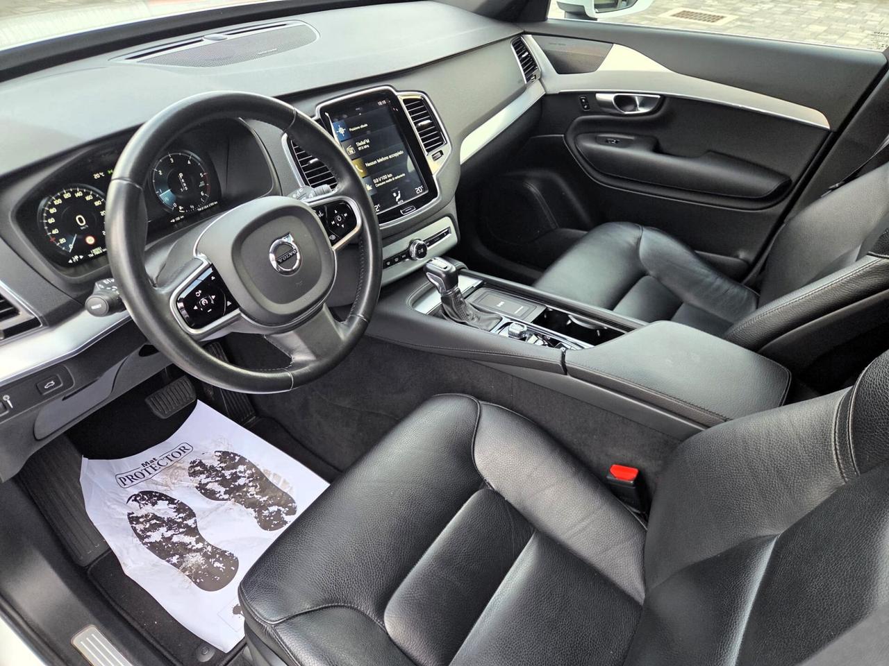 Volvo XC 90 XC90 D5 AWD Geartronic 7 posti Momentum