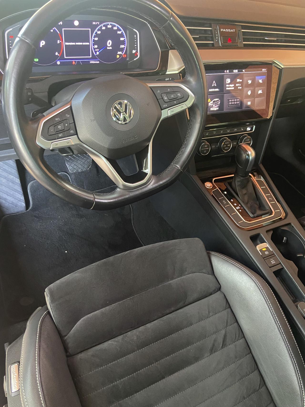 Volkswagen Passat Variant 2.0 TDI SCR 190 CV DSG Executive BMT
