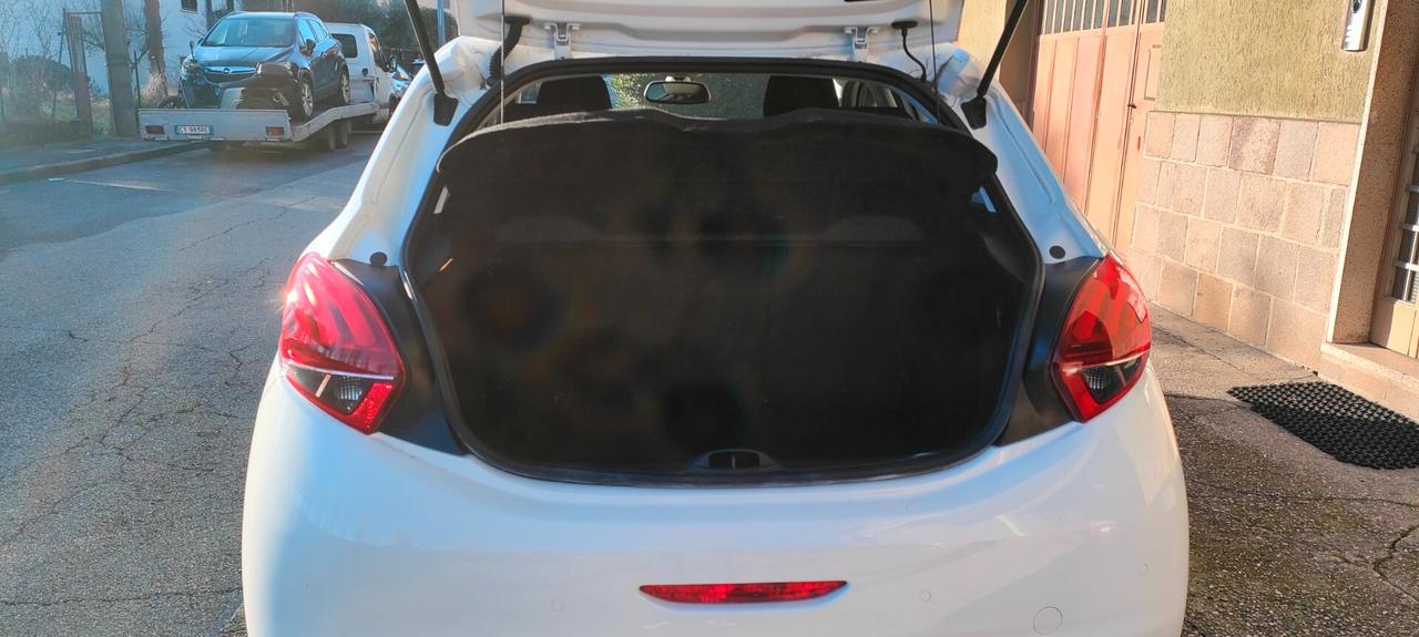 Peugeot 208 BlueHDi 100 S&S 5 porte Allure