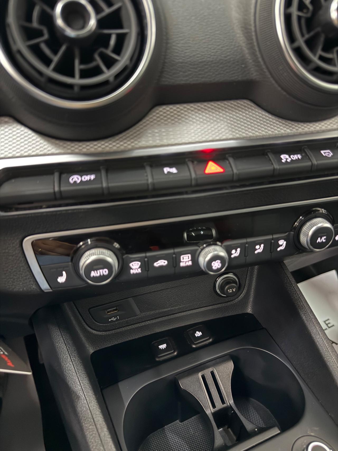 Audi Q2 30 TDI S line Edition