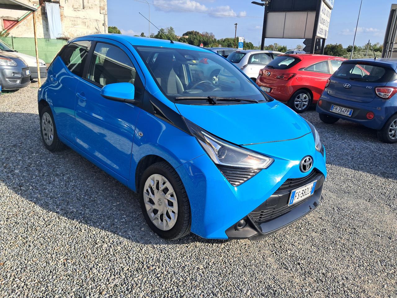 Toyota Aygo 1.0 VVT-i 72 CV 5 porte x-cool