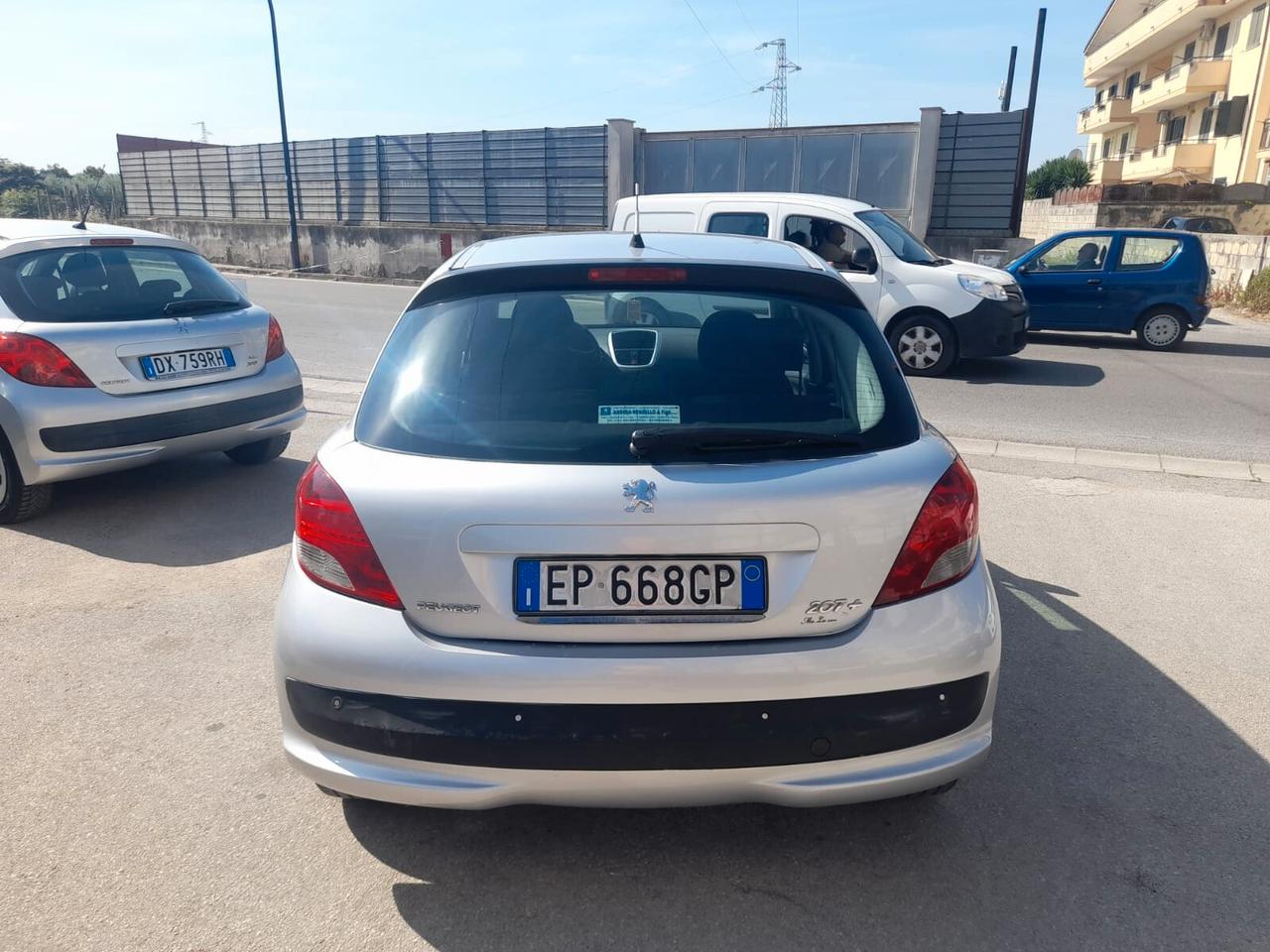 Peugeot 207 1.4cc gpl 12 mesi garanzia-2013