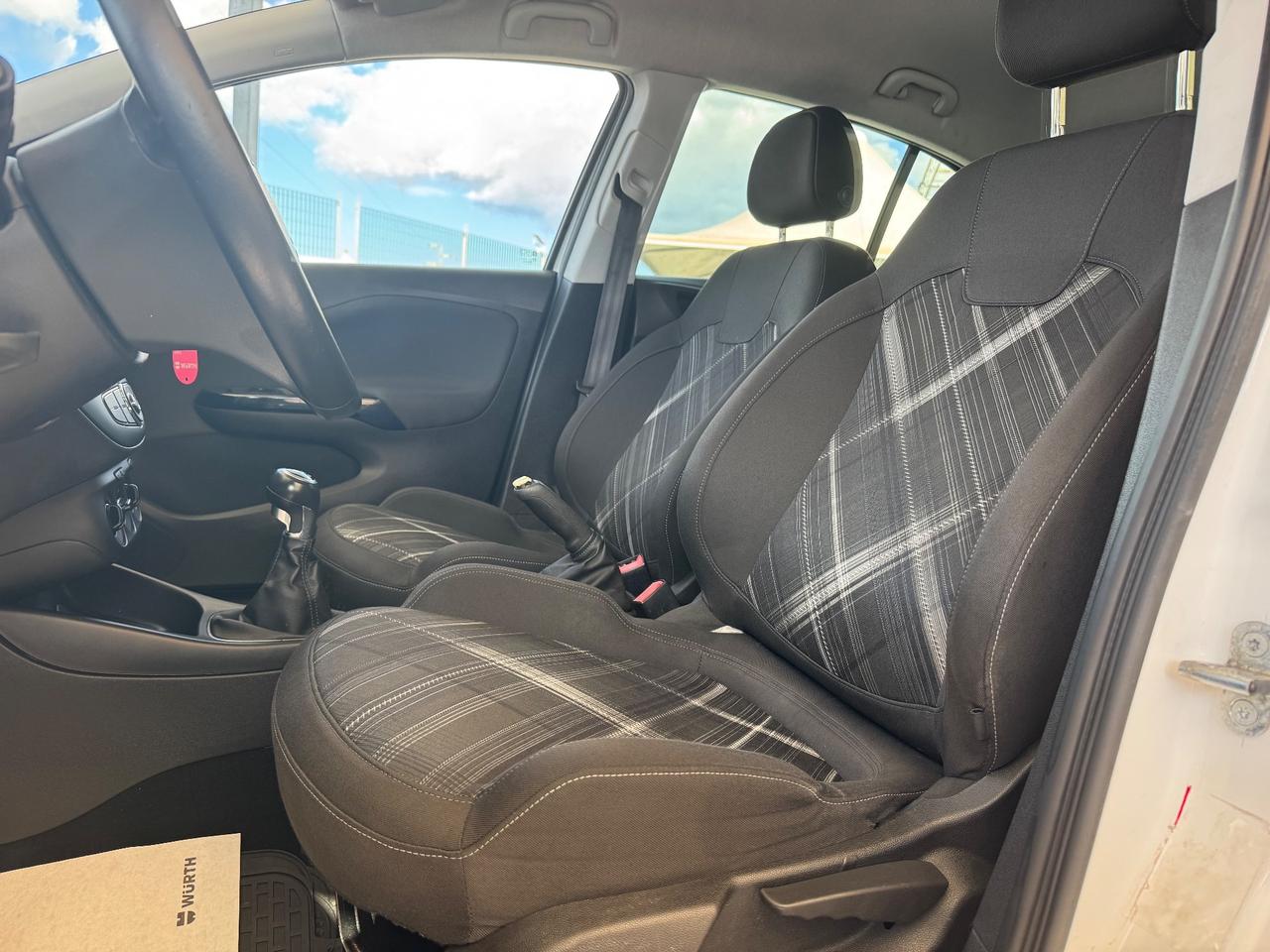 Opel Corsa 1.4 90CV GPL Tech 5 porte b-Color