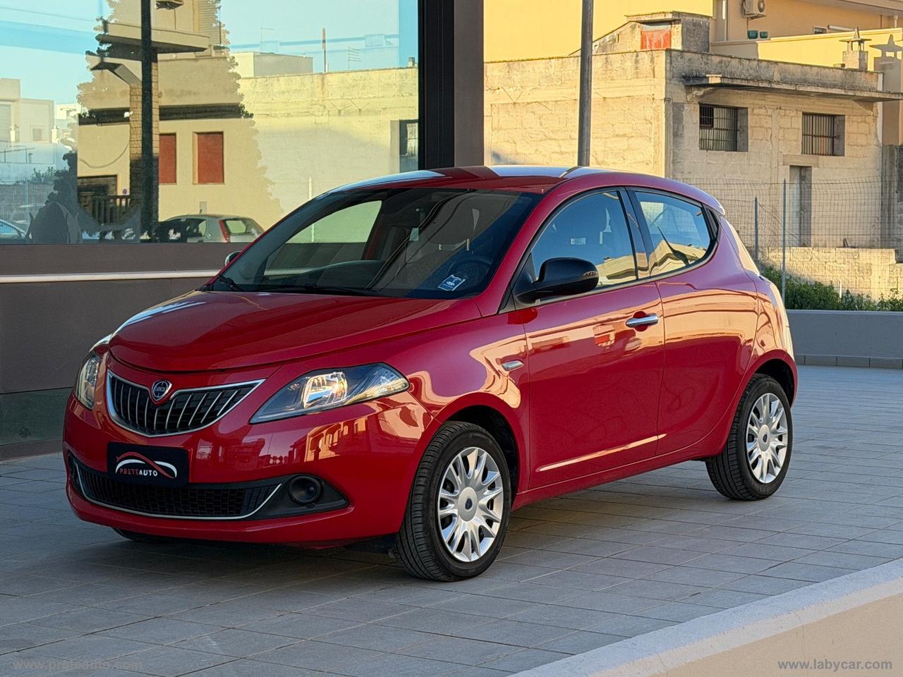 LANCIA Ypsilon 1.0 FireFly 5pS&S Hyb. Eco Silv.