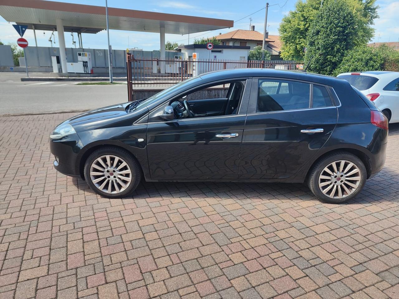 Fiat Bravo 1.6 MJT 5 porte clima neopatentati