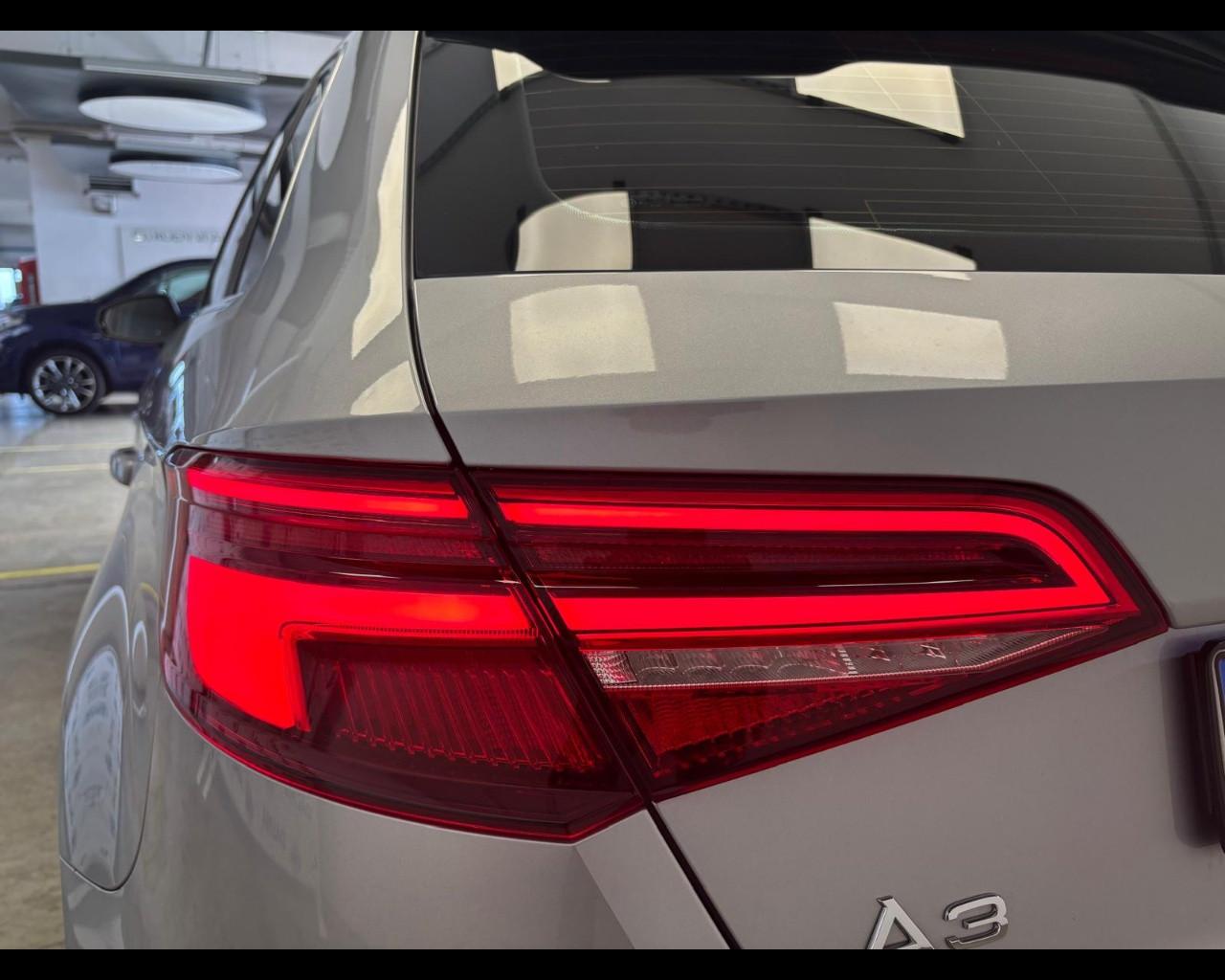 AUDI A3 IV 2020 Sportback - A3 Sportback 40 2.0 tfsi S line editi