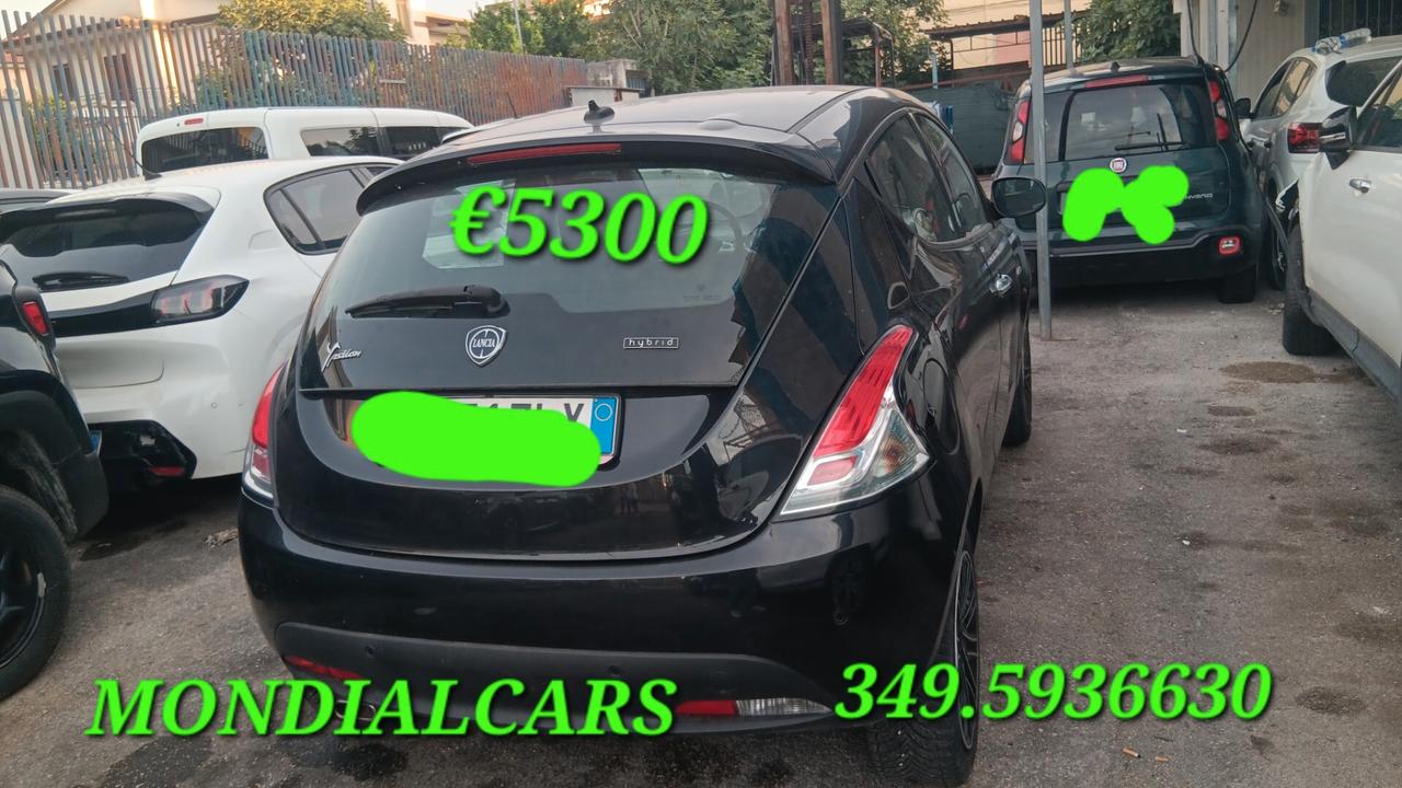 LANCIA YPSILON INCIDENTATA SINISTRATA MONDIALCARS 023