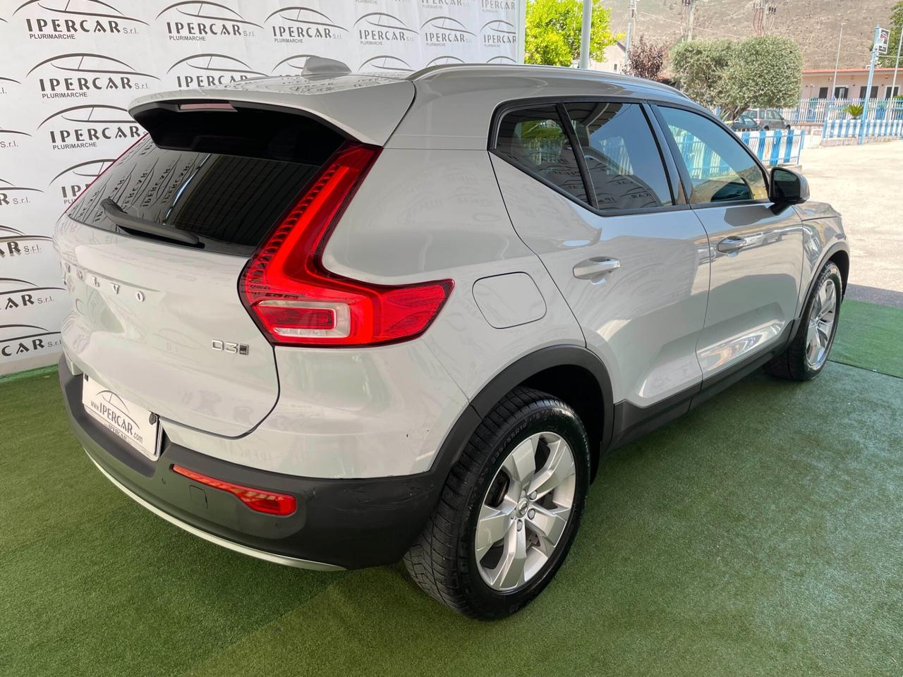 Volvo XC40 D3 AWD Geartronic Momentum (IMMATRICOLATO N 1 AUTOCARRO)