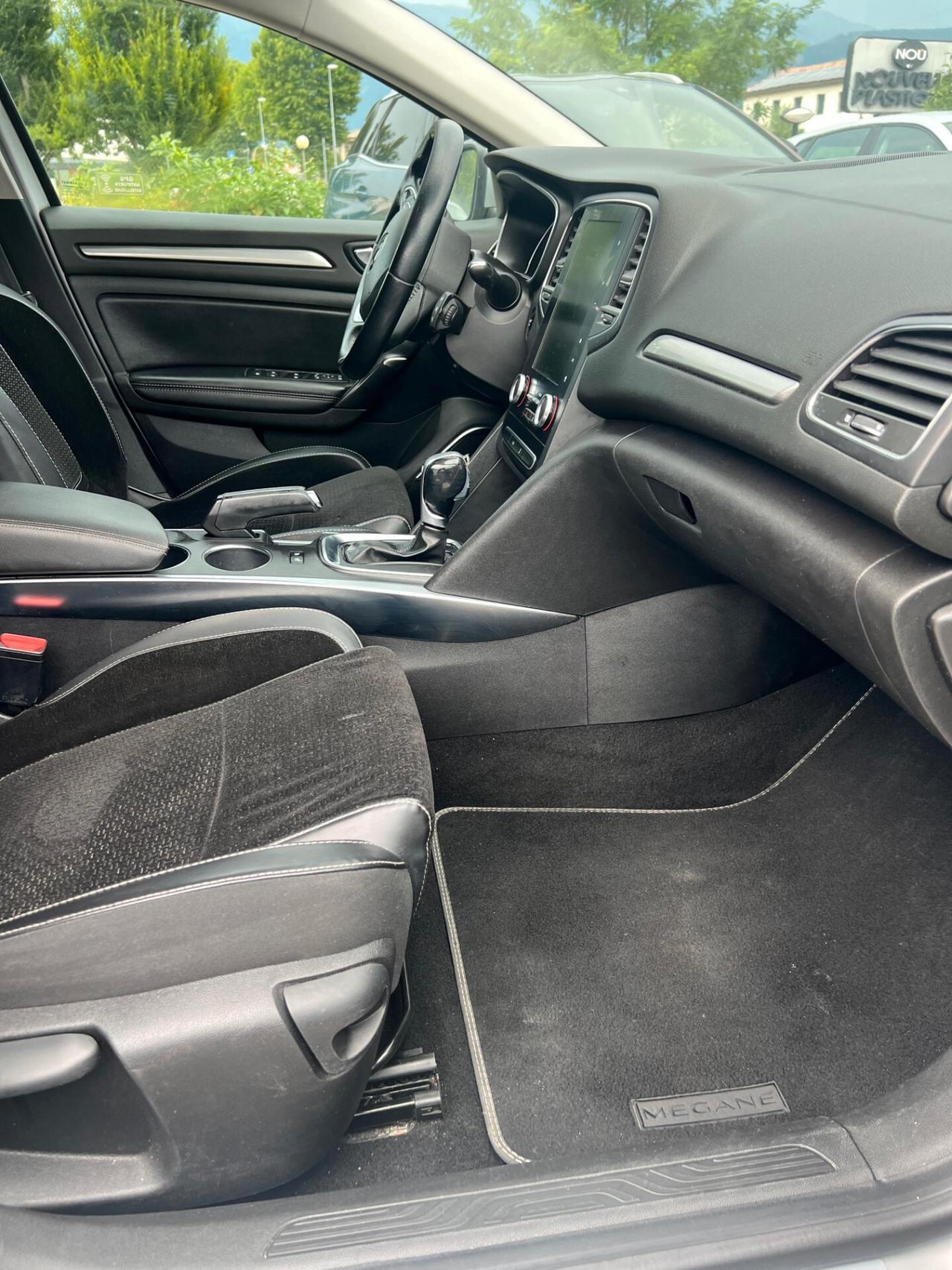 Renault Megane Mégane dCi 8V 110 CV EDC Energy Bose