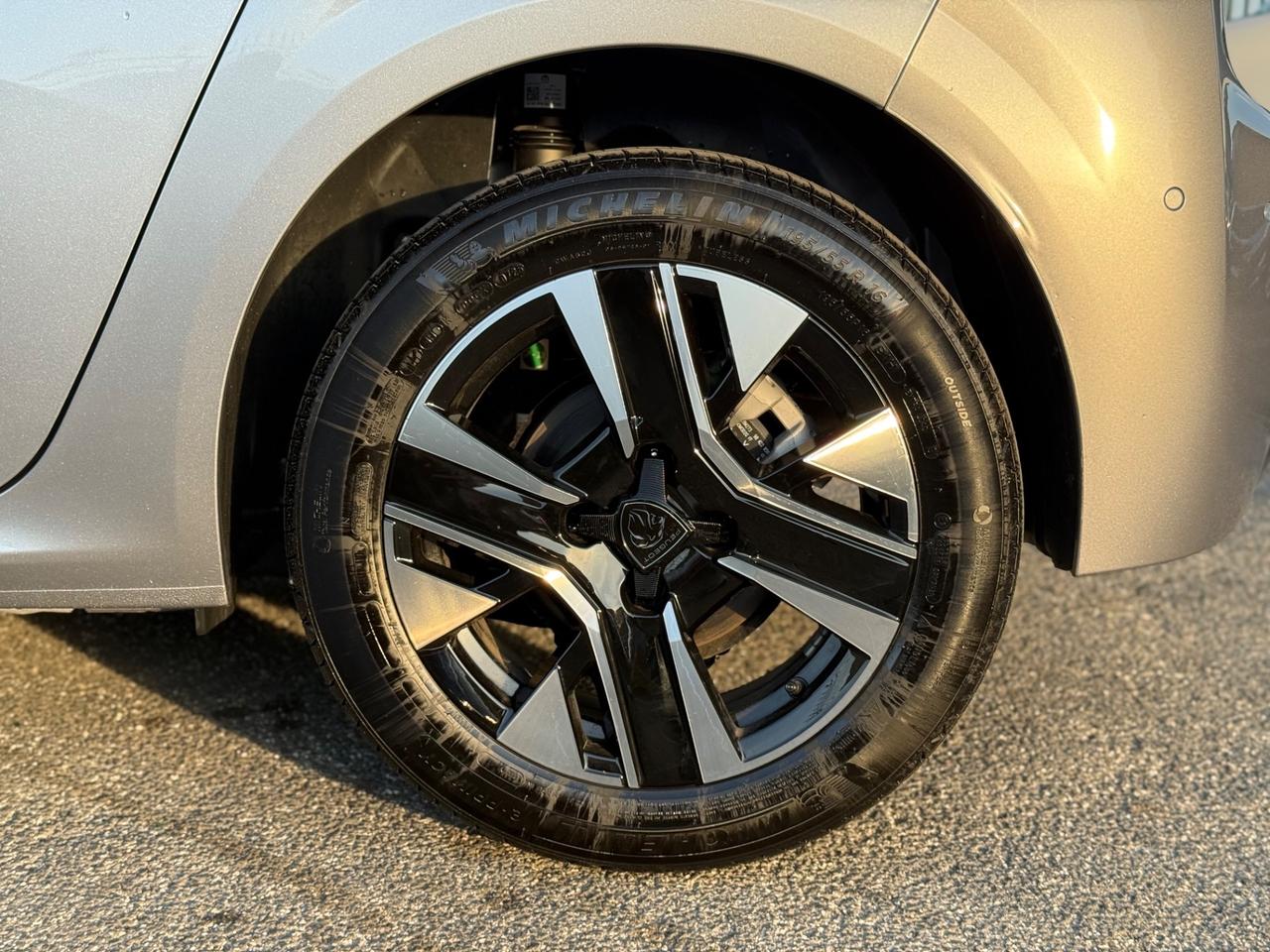 Peugeot 208 PureTech 100cv 5 porte Allure KM0!!!