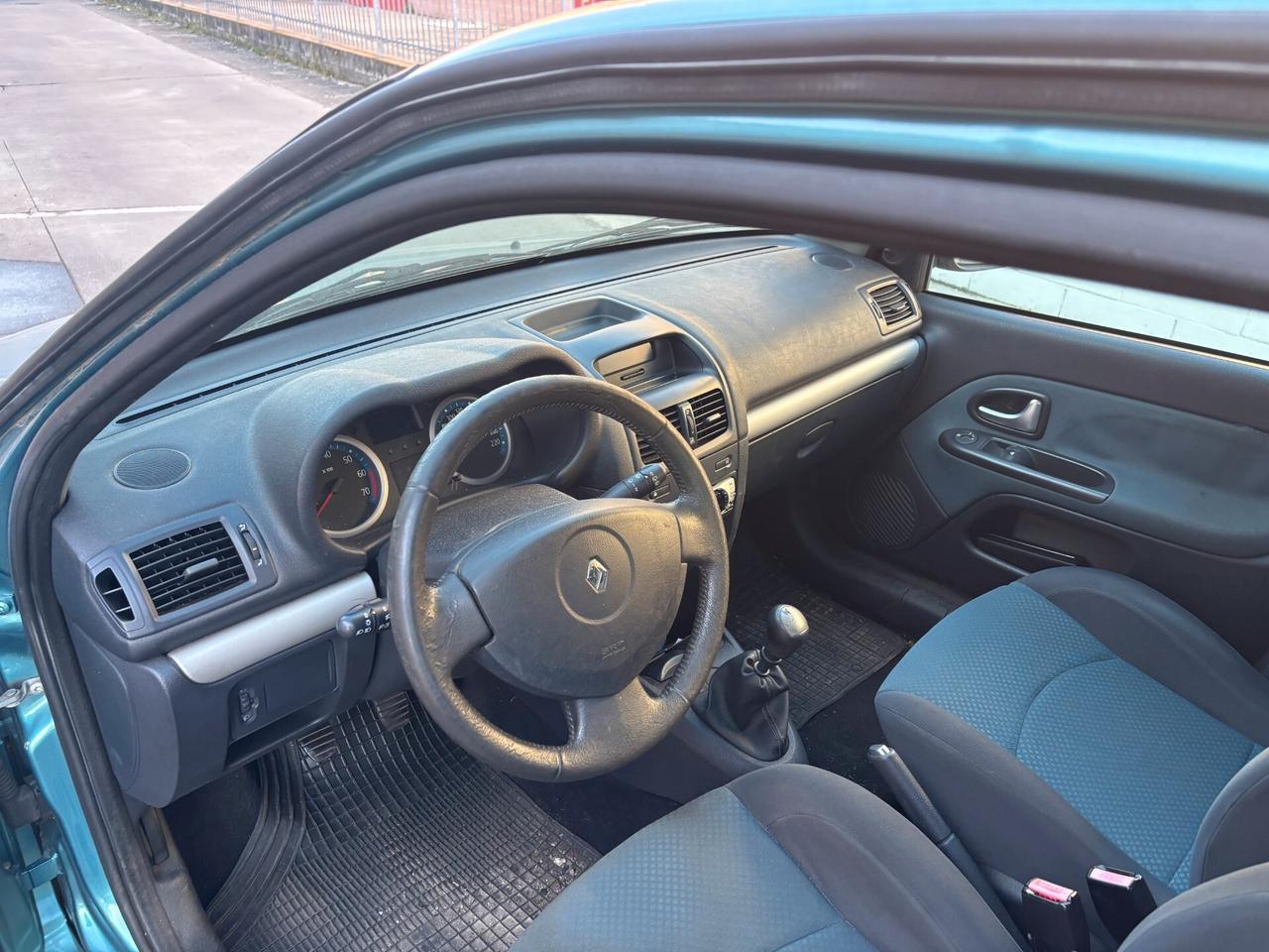 Renault Clio 1.2 cat 5 porte Confort Authentique