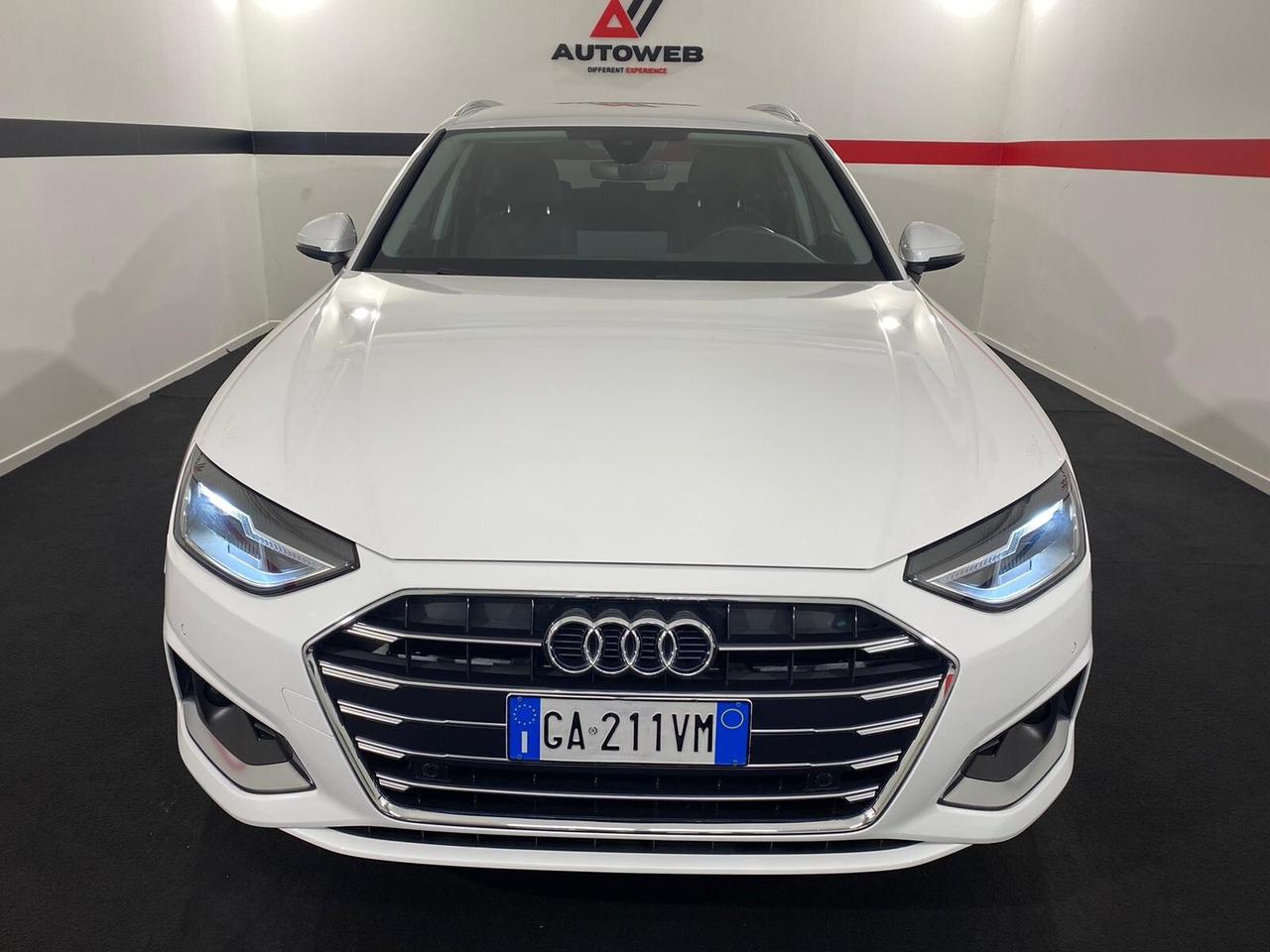 Audi A4 Avant 30 TDI/136 CV S tronic * SOLO 45000KM*