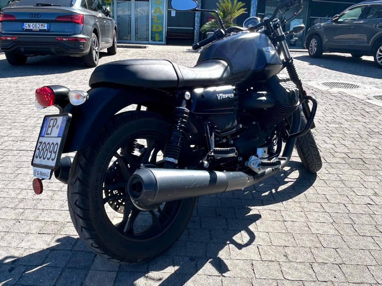 Moto Guzzi V7 III Stone ABS Night Dark 2019 km 7000