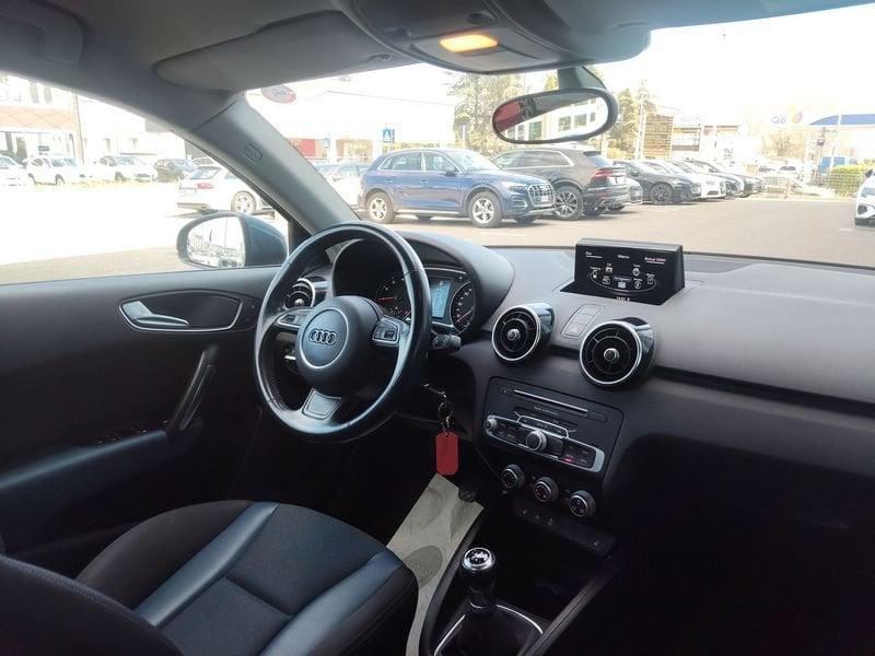 Audi A1 A1 Sportback 1.0 tfsi Sport 82cv