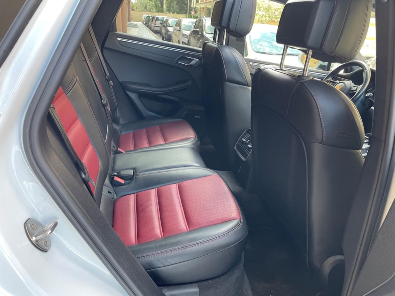 Porsche Macan 2.0 265cv PDK All. GTS "TETTO NAVY PELLE TEL.360 LED PASM BOSE 21"