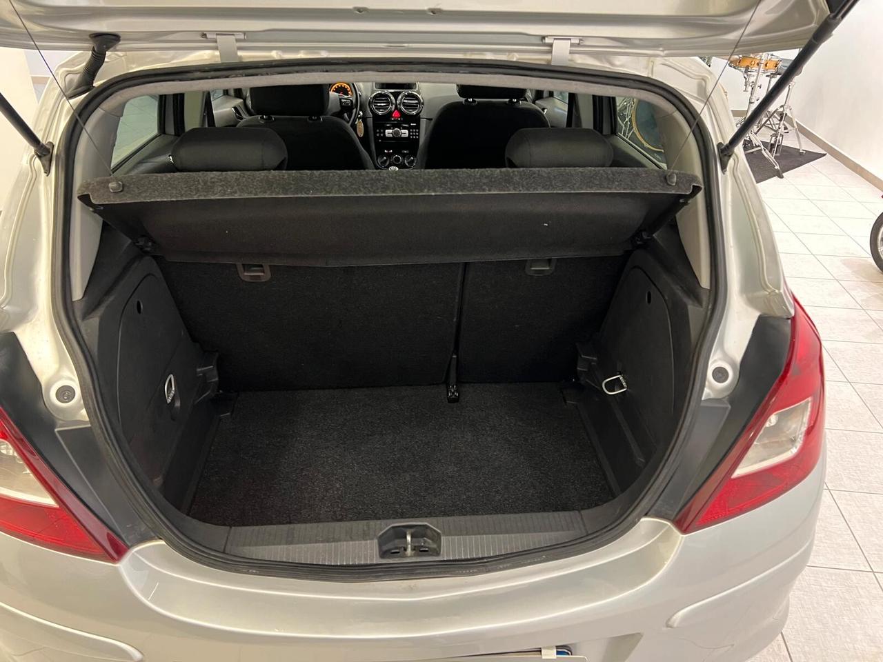 Opel Corsa 1.3 CDTI 75CV 5porte Cosmo 2010