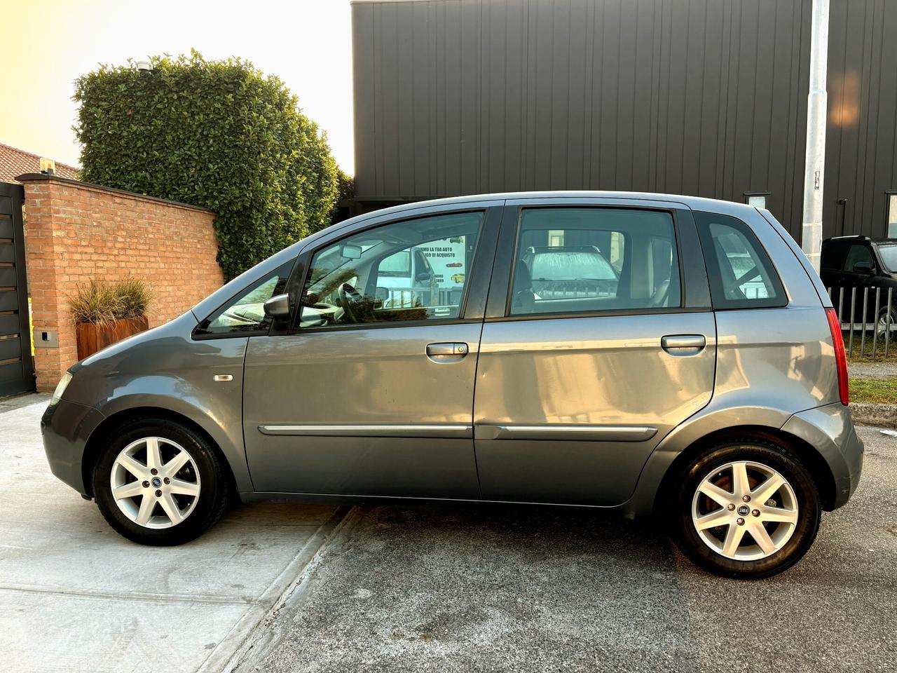 FIAT IDEA 1.4(benz) automatica-104000km-2006