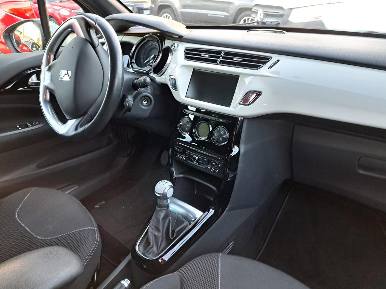 DS DS3 1.6 VTi 120 Just Black