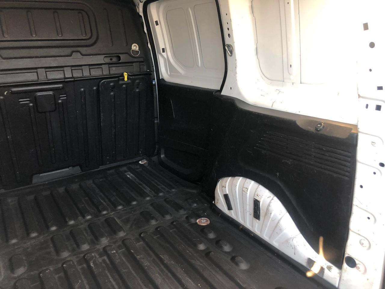 Opel Combo Cargo 1.5d 75cv L1H1 Edition mt5 E6.