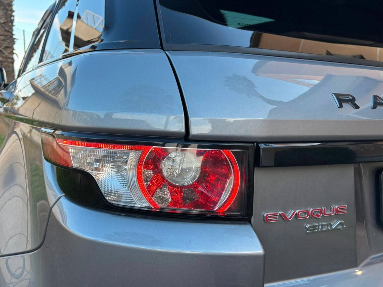 Land Rover Range Evoque 2.2 TD4 5p. Prestige
