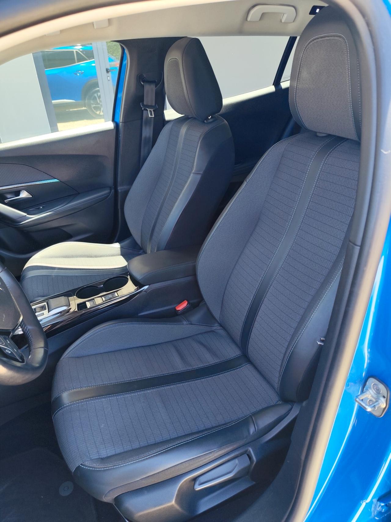 Peugeot 2008 BlueHDi 130 S&S EAT8 Allure