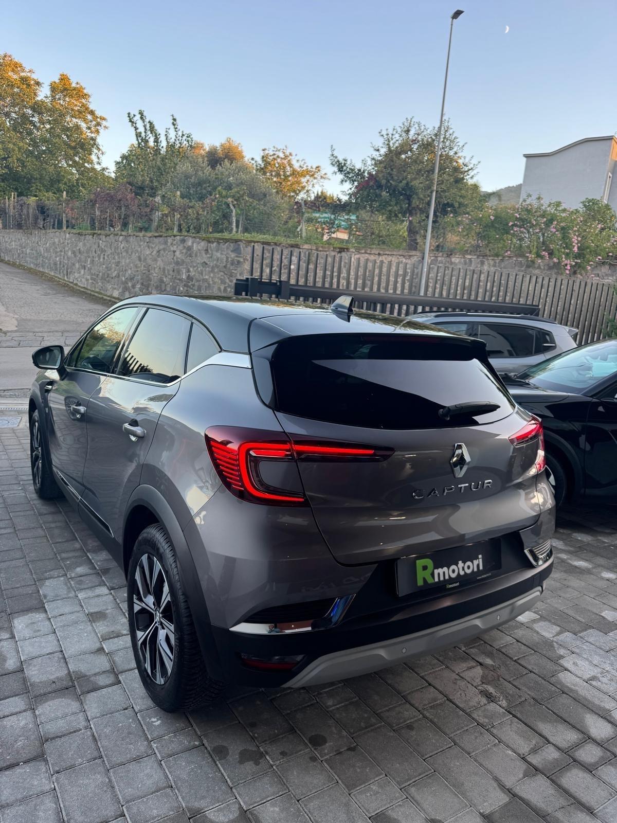 Renault Captur TCe 90 CV Techno