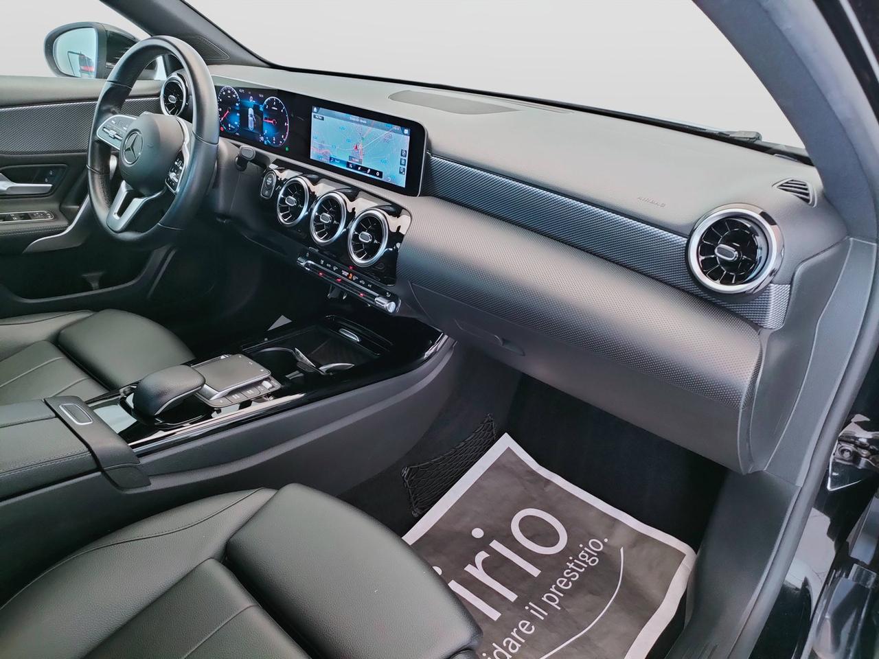 Mercedes-Benz Classe A - W177 2018 - A 180 d Sport auto