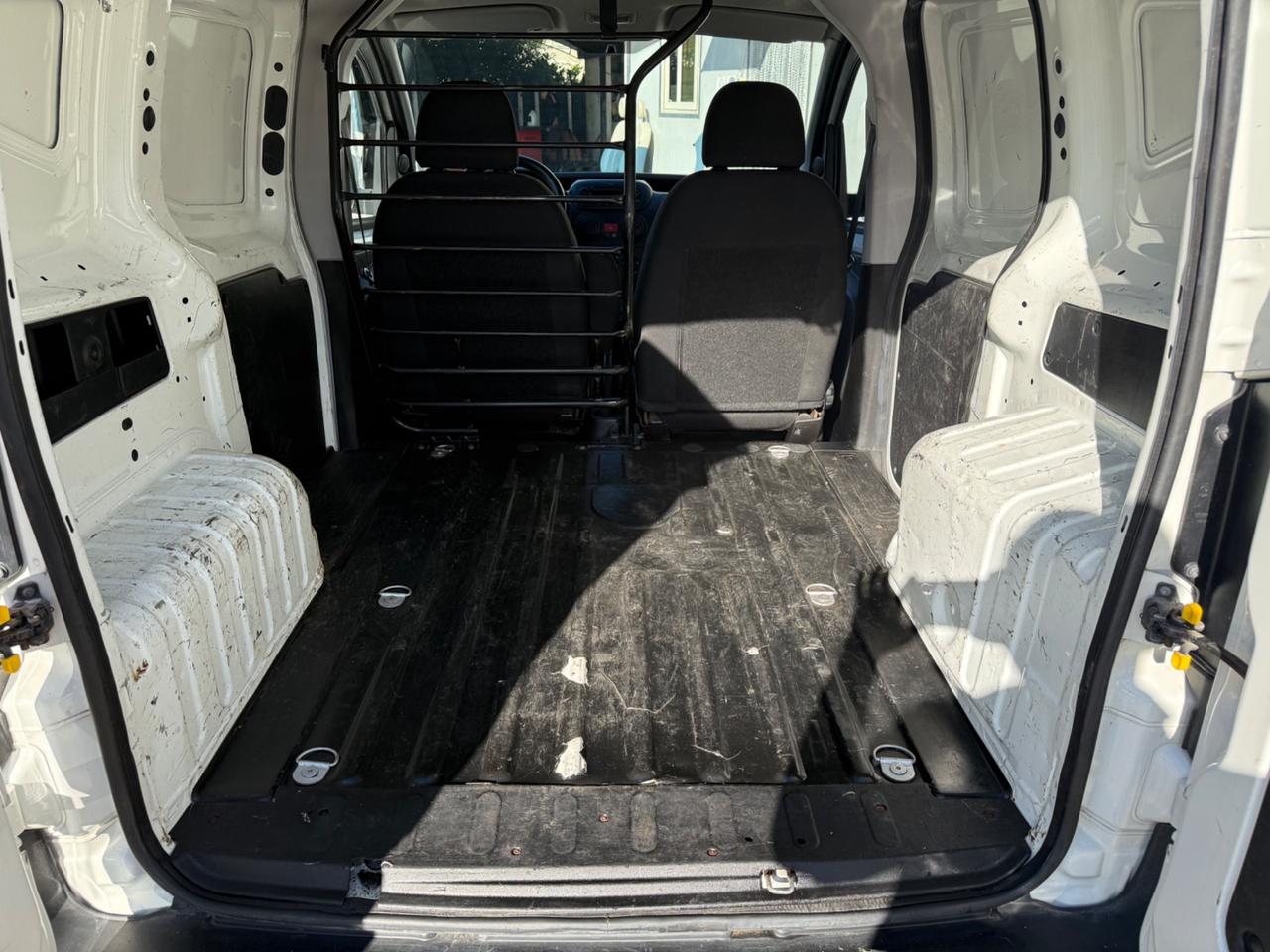 Fiat Fiorino 1.3 MJT 80CV Cargo KM CERTIF