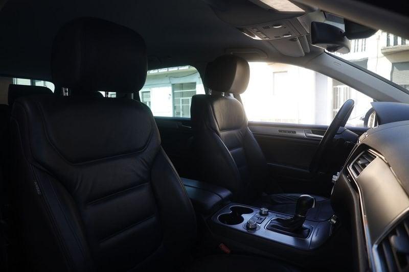 Volkswagen Touareg Volkswagen Touareg 3.0 V6 tdi Executive 204cv tiptronic 150KW ANNO 2015