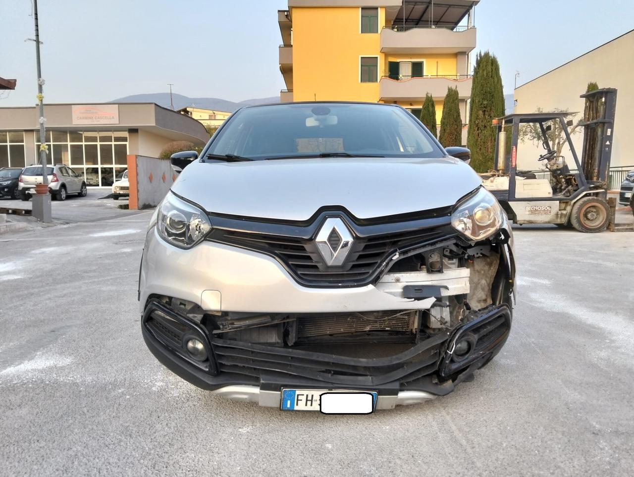 Renault Captur 1.5 DCI 90cv Hypnotic 2017 Sinistrata
