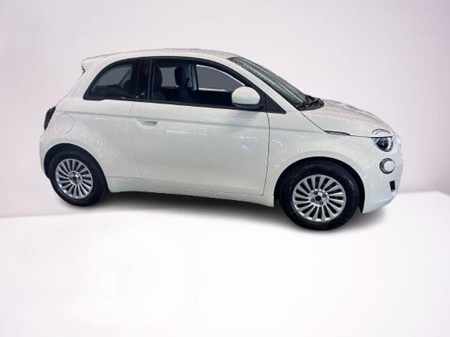 FIAT 500e 3+1 23,8 kWh