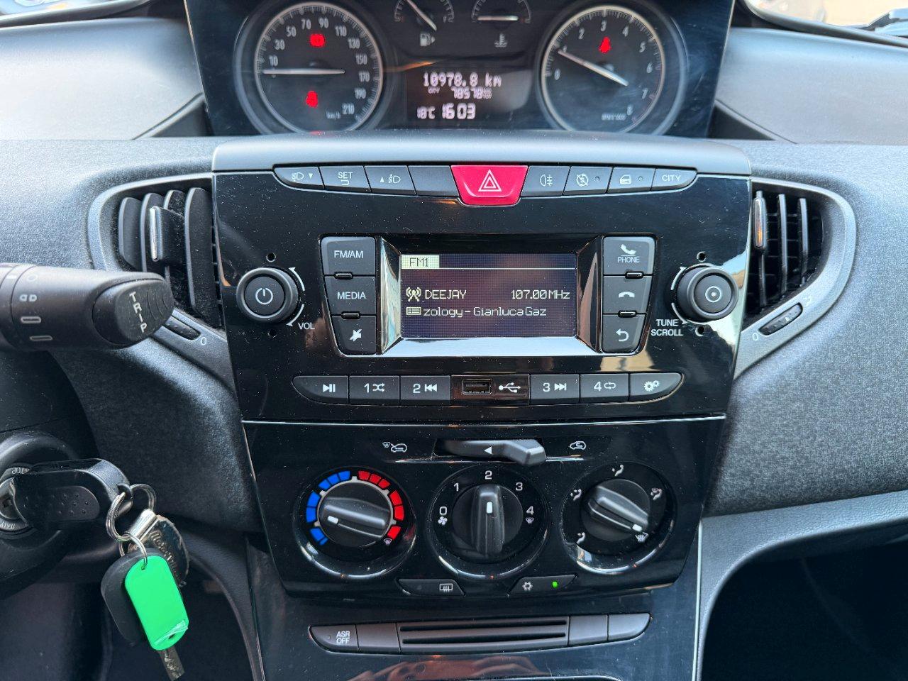 Lancia Ypsilon 5 Porte Ypsilon 1.2 Elefantino Blu s&s 69cv my19 DISTRIBUZIONE NUOVA